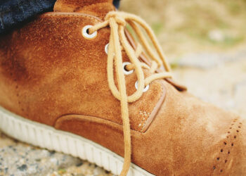 Comment nettoyer le daim beige ?