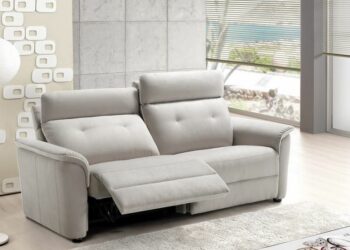 Comment nettoyer mon canapé en peau de pêche ?