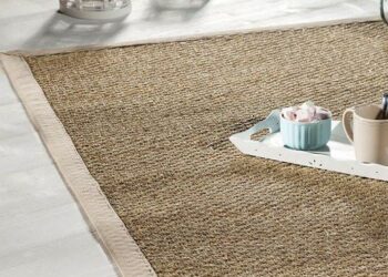 Comment nettoyer tache tapis jonc mer ?