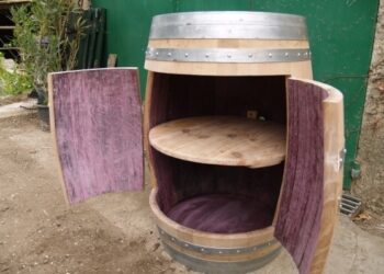 Comment nettoyer un vieux tonneau de bois ?