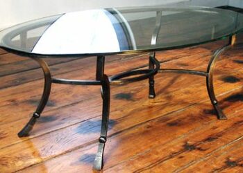 Comment nettoyer une table en verre sans laisser de trace ?
