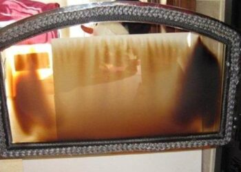 Comment nettoyer une vitre autonettoyante ?