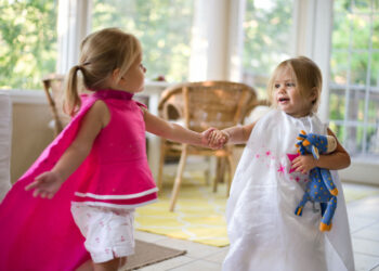 Comment occuper un enfant de 2 ans dehors ?