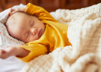 Comment organiser la journée d'un bébé de 2 mois ?