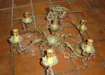 Comment peindre un lustre en bronze ?