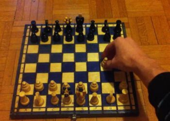 Comment placer les pièces sur un jeu de Dames ?