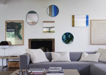 Comment placer un miroir dans un couloir ?