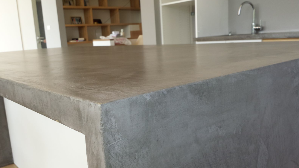 Comment Faire Un Plan De Travaille En Beton Mineral Video Comment poser du béton minéral sur un plan de travail