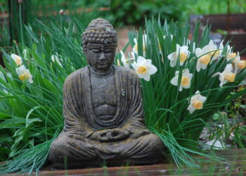Comment positionner un Bouddha dans son jardin ?