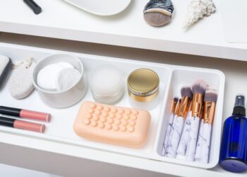 Comment ranger son maquillage dans un tiroir ?