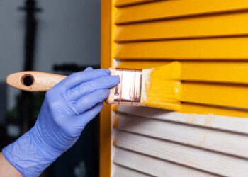 Comment rattraper une peinture jaunie ?