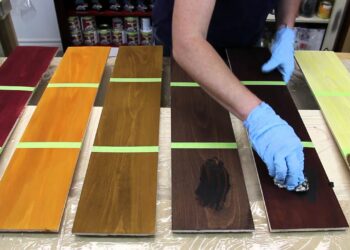 Comment redonner de la couleur au bois ?