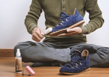 Comment redonner de l'éclat à des chaussures en daim ?