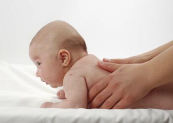 Comment réformer la tête d'un bébé ?