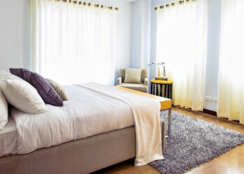 Comment rehausser un canapé trop bas ?