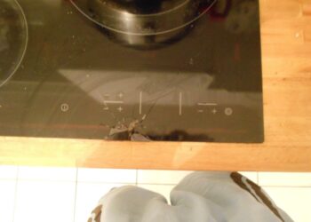 Comment réparer une plaque à induction fendue ?