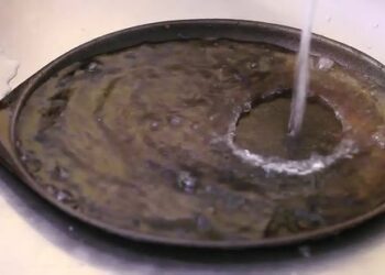 Comment retirer la rouille d'une théière en fonte ?