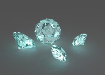 Comment s'appelle le faux diamant ?