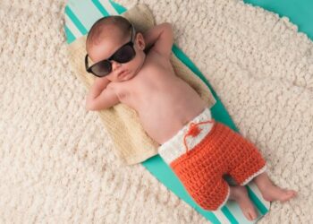 Comment savoir si un bébé a trop chaud ?