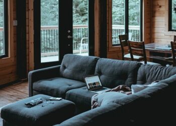 Comment savoir si un canapé passe dans un escalier ?