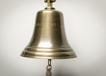 Comment savoir si un objet est en bronze ou en laiton ?