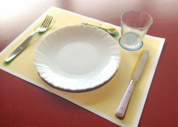 Comment se servir des couverts à table ?