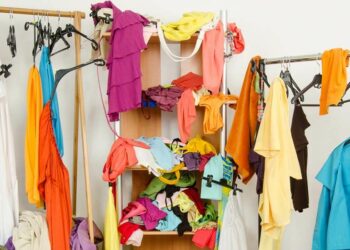 Comment suspendre ses habits ?