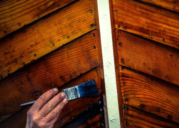 Comment traiter un meuble en bois pour l'extérieur ?