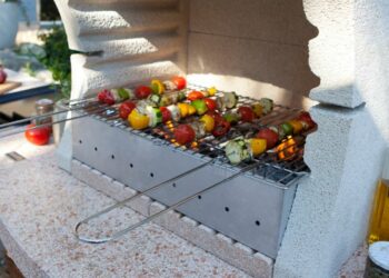 Comment transformer un barbecue en plancha ?