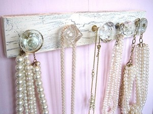 Comment transporter un collier sans les emmêler ?