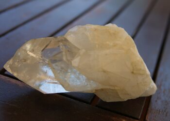 Comment voir si un cristal est vrai ?