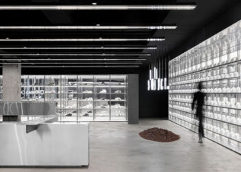 Épuisé, magasin Musinsa par WGNB