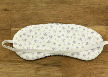 Est-ce bien de dormir avec un masque de nuit ?