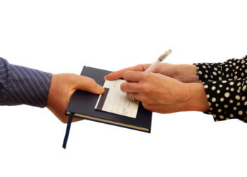 Est-ce que Conforama accepte le paiement par chèque ?