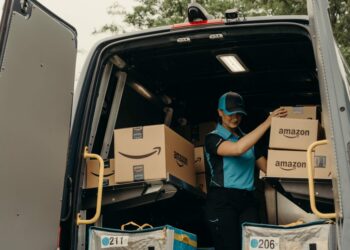 Est-ce que les livreurs Amazon travaillent le dimanche ?