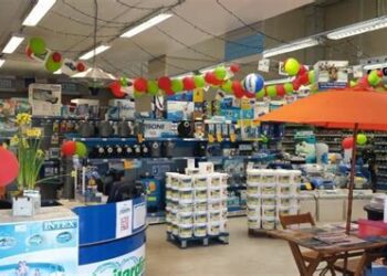 Est-ce que les magasin sont ouvert le dimanche à Amsterdam ?