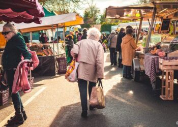 Est-ce que les marchés de Noël restent ouverts ?
