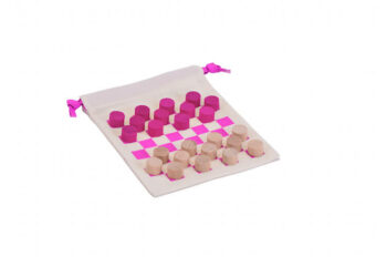 Est-ce que les pions peuvent manger en arrière ?