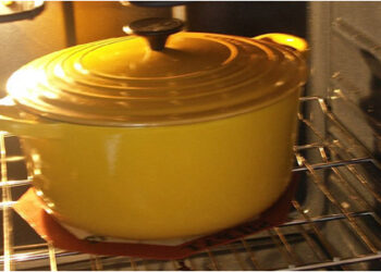 Est-ce que les plats en terre cuite vont au four ?