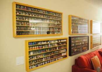 How do you display collectible items?