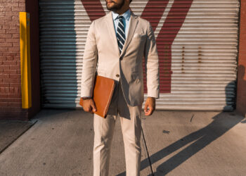 Is 5.6 short for a guy?