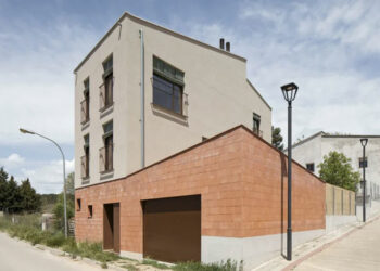 Maison MDN / Nook Architects + Amomicasa