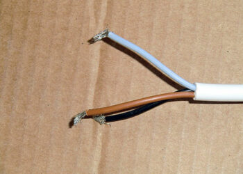 Ou brancher le fil marron ?