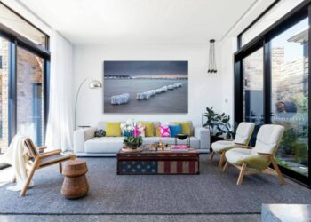 Où mettre des tableaux dans un salon ?