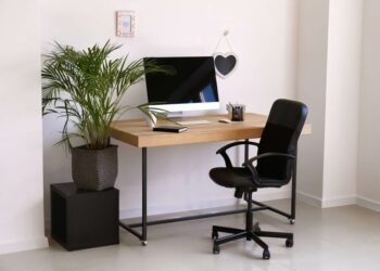 Où mettre son bureau dans une pièce ?