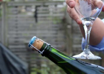 Où placer le verre à champagne ?