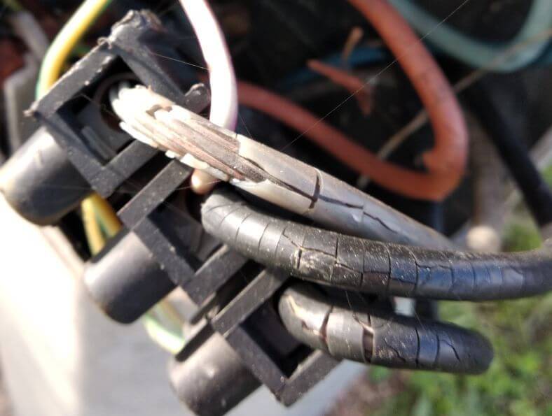 Pourquoi 5 fils electriques