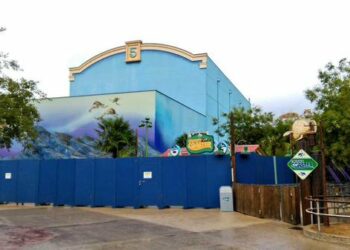 Pourquoi Crush Coaster est fermé ?