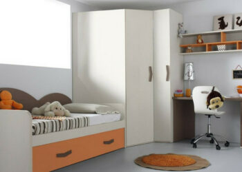 Pourquoi Dit-on valet de chambre ?