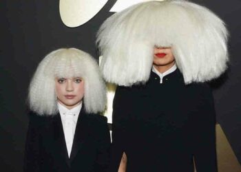 Pourquoi Sia se cache le visage ?